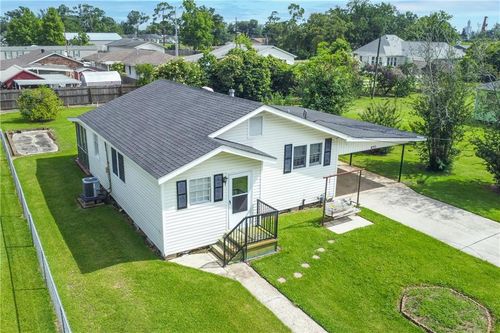 146 Oak St, Hahnville, LA, 70057-2320 | Card Image