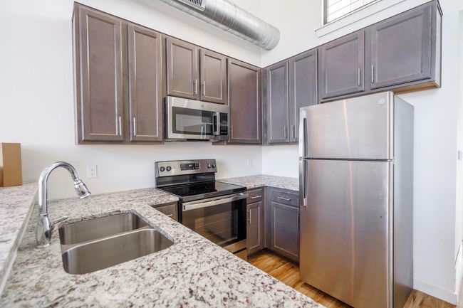 9 - 2007 Main St, Condo with 1 bedrooms, 2 bathrooms and null parking in Lubbock TX | Image 5
