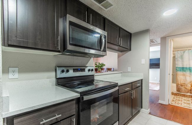 APT-212 - 919 S Weatherred Dr, Condo with 2 bedrooms, 2 bathrooms and null parking in Richardson TX | Image 10