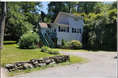 4 Glendale Rd, Greenwood Lake, NY, 10925-2817 | Card Image