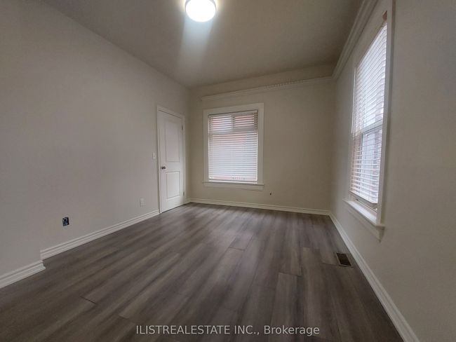 222 Athol St E, House other with 5 bedrooms, 3 bathrooms and 6 parking in Oshawa ON | Image 8