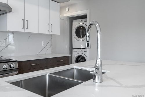 317-171 Jensen Ave W, Parksville, BC, V9P1K3 | Card Image