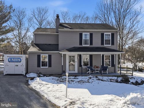 102 Glouchester Ct, DOWNINGTOWN, PA, 19335-1120 | Card Image