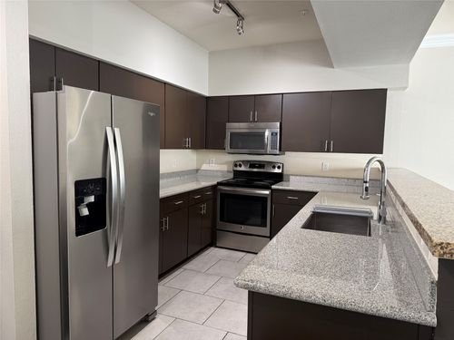 3305-3102 Kings Rd, Dallas, TX, 75219-1359 | Card Image