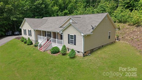 207 Lakeview Dr, Marion, NC, 28752-4310 | Card Image