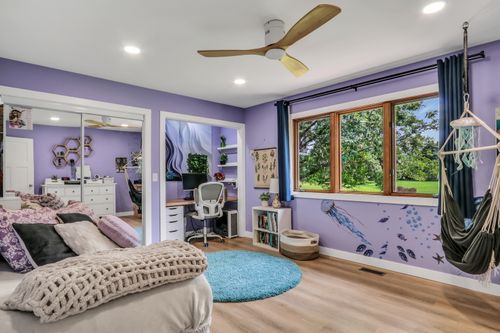 2 Essex Ct, Hawthorn Woods, IL, 60047-9252 | Card Image