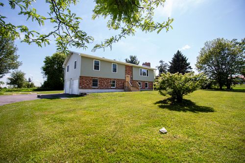 12 Roxie Ln, Morrisonville, NY, 12962-9663 | Card Image