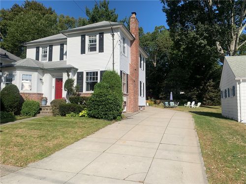 31 Elmcrest Ave, Providence, RI, 02908-1807 | Card Image