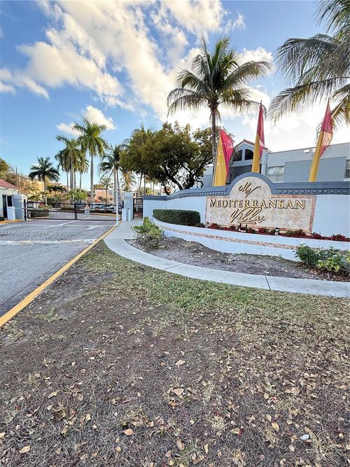 apt-301-6272 Nw 186th St, Hialeah, FL, 33015-6052 | Card Image