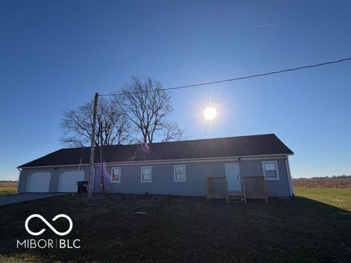 5854 N 800 W, Arlington, IN, 46104-9470 | Card Image