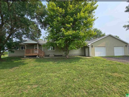 4260 N Highway 105, North Sioux City, SD, 57049-3005 | Card Image