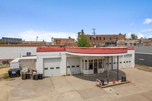 177 Walnut St, Winona, MN, 55987-3404 | Card Image