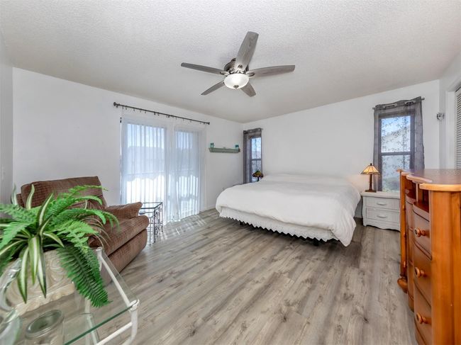 1740-C - 1740 Lake Place, Condo with 2 bedrooms, 2 bathrooms and null parking in Venice FL | Image 13