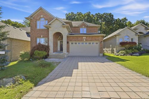 1569 Shore Rd, London, ON, N6K4Z5 | Card Image
