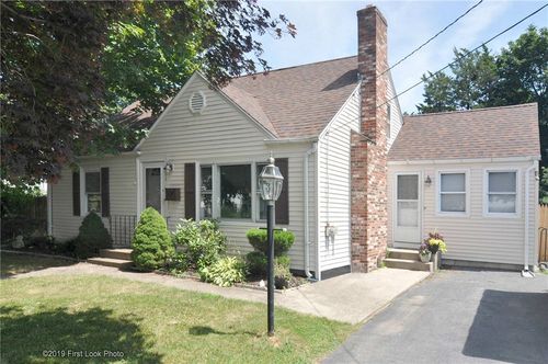 62 Stone Ave, Warwick, RI, 02889-8624 | Card Image