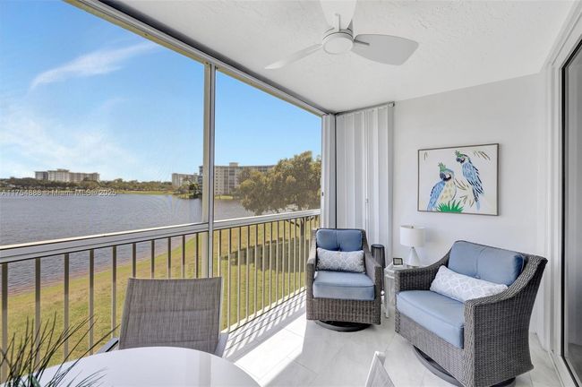 APT-305 - 3091 N Course Dr, Condo with 2 bedrooms, 2 bathrooms and null parking in Pompano Beach FL | Image 9