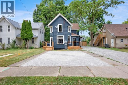 217 Selkirk St, Chatham, ON, N7L1Z3 | Card Image