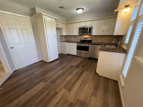 13-17159 Beaver Springs Dr, Houston, TX, 77090-2344 | Card Image
