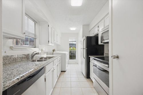 2003-2120 El Paseo St, Houston, TX, 77054-3214 | Card Image