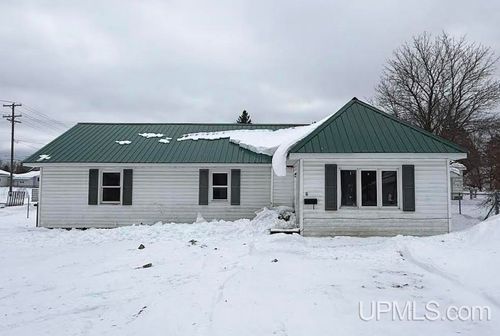 422 E A Avenue, Newberry, MI, 49868 | Card Image