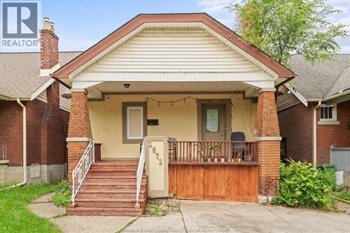 1571 Goyeau St, Windsor, ON, N8X3L5 | Card Image