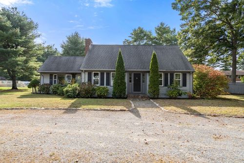 2 Hayes St, East Freetown, MA, 02717-1812 | Card Image