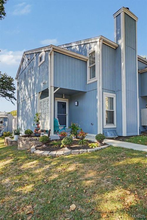 1-81 Schooner Ln, Lake St Louis, MO, 63367-1309 | Card Image