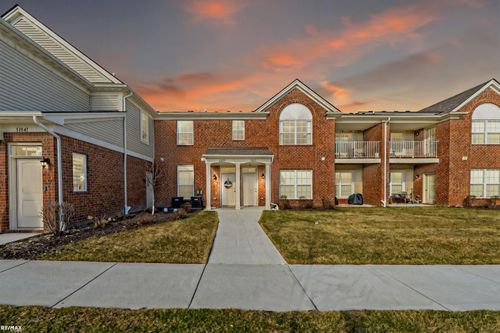 51839 E Pointe Ln Lane, Chesterfield Township, MI, 48051 | Card Image