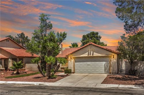 8392 Gresham Dr, Las Vegas, NV, 89123-2348 | Card Image