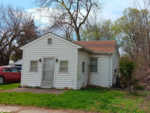 709 Morris St, Ottumwa, IA, 52501-5517 | Card Image