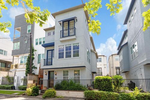 1219 Hickory St, Houston, TX, 77007-6240 | Card Image