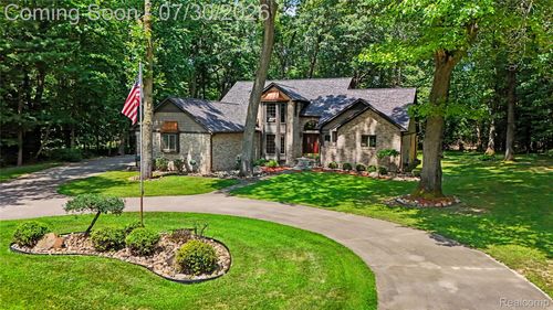 3609 Winding Pine Dr, Metamora, MI, 48455-8904 | Card Image