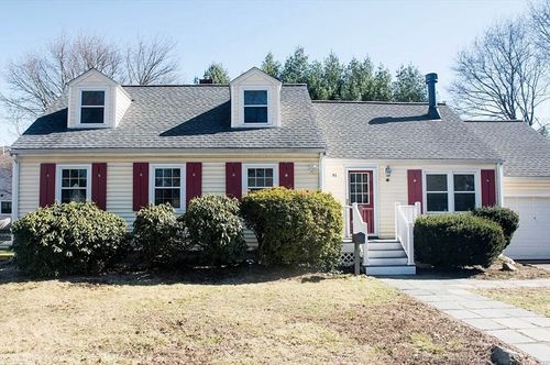 71 Elinor Rd, Newton, MA, 02461-1821 | Card Image