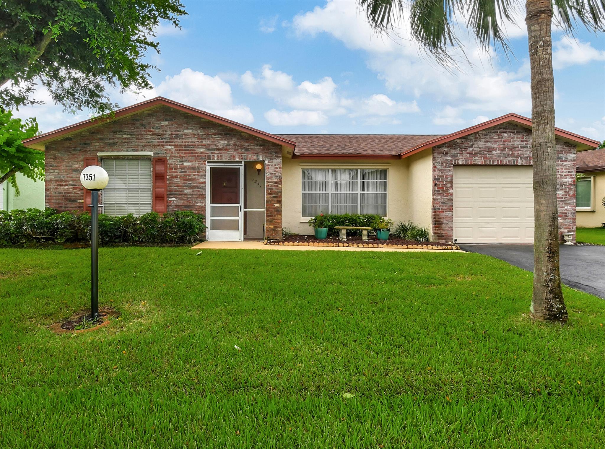 Pine Park Dr, Lake Worth, FL 33467
