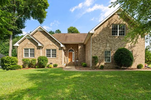 702 Gunn Ln, Springfield, TN, 37172-5193 | Card Image