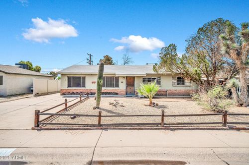 2337 W Diana Ave, Phoenix, AZ, 85021-4126 | Card Image