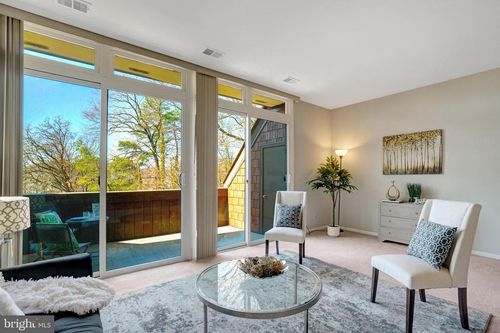 2118 S Quincy St, ARLINGTON, VA, 22204-5400 | Card Image