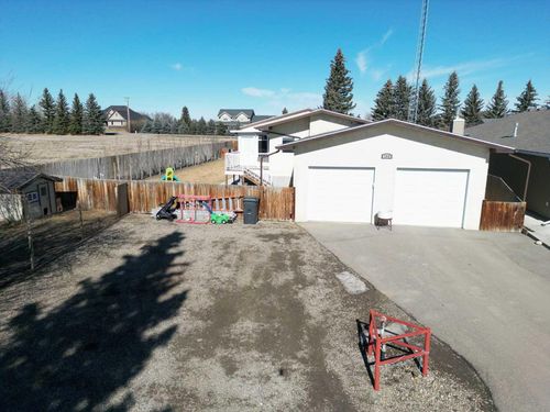 159 Clark Ave, Diamond City, AB, T0K0T0 | Card Image