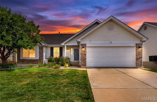 12 Constable Ct, Saint Peters, MO, 63376-8196 | Card Image