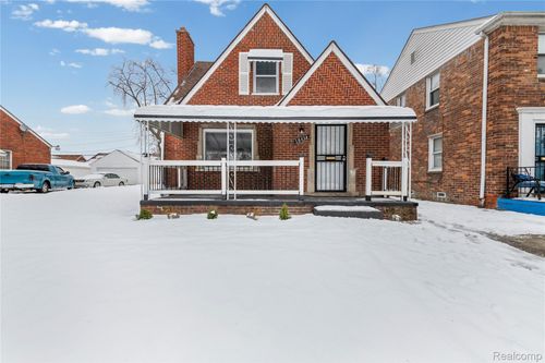 18438 Mendota St, Detroit, MI, 48221-1947 | Card Image