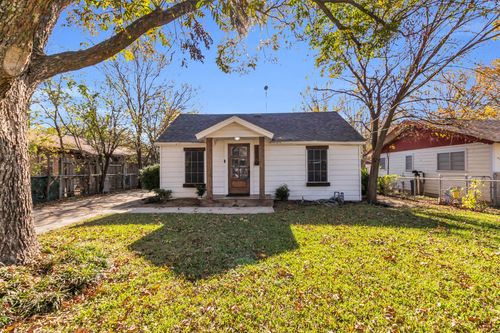603 Lilly St, Cleburne, TX, 76033-6418 | Card Image