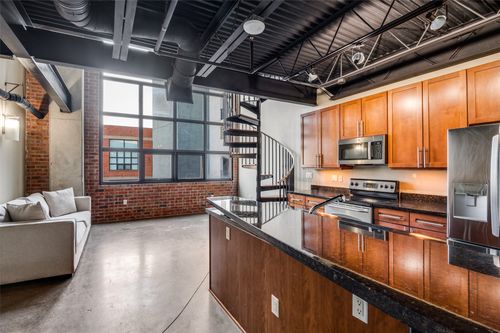 apt-736-3110 Thomas Ave, Dallas, TX, 75204-3986 | Card Image