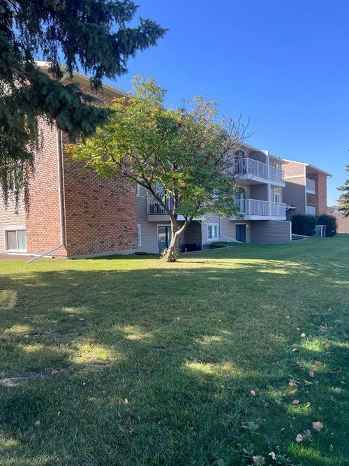 208-49 Bennett St, Red Deer, AB, T4R1V4 | Card Image