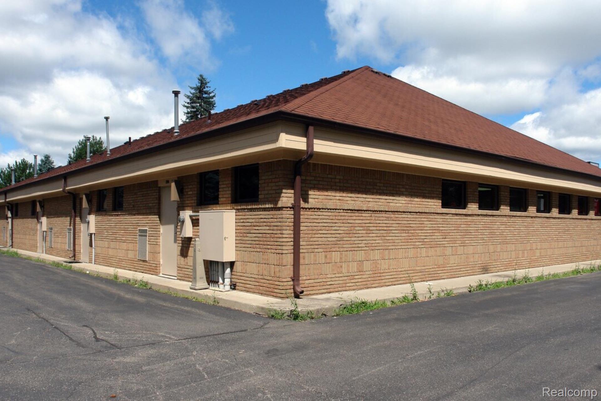 Commercial Sale in West Bloomfield Charter Township 5