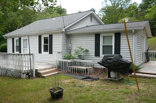 7330 Cove Hollow Rd, Elliston, VA, 24087-2608 | Card Image