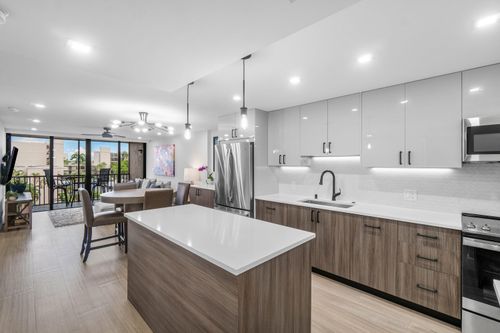 4020-4 Royal Palm Way, Boca Raton, FL, 33432-7815 | Card Image