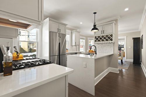 1-504 Main St, Watertown, MA, 02472-2222 | Card Image