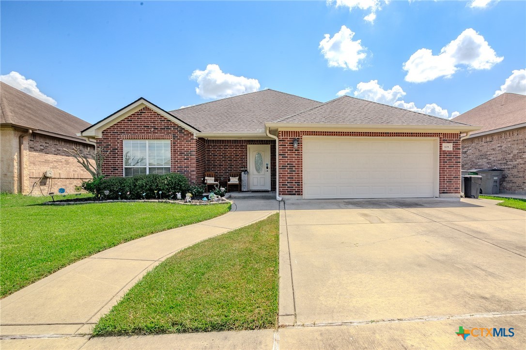 Mason Cir, Victoria, TX 77904