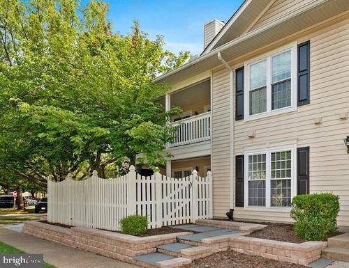 3052 Trevor House Dr, OAKTON, VA, 22124-3111 | Card Image