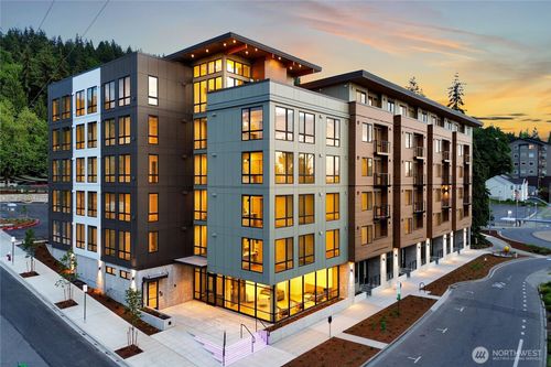 606-820 N State St, Bellingham, WA, 98225-5485 | Card Image